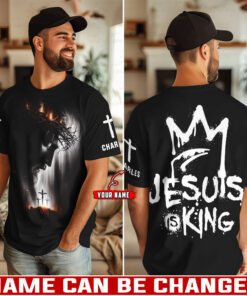 Jesus Is King - T-Shirt