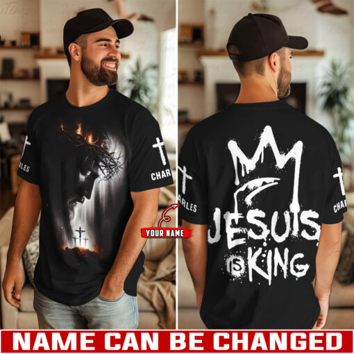 Jesus Is King - T-Shirt